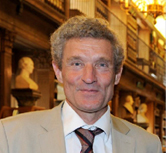 Prof. Dr. Christophe Salomon